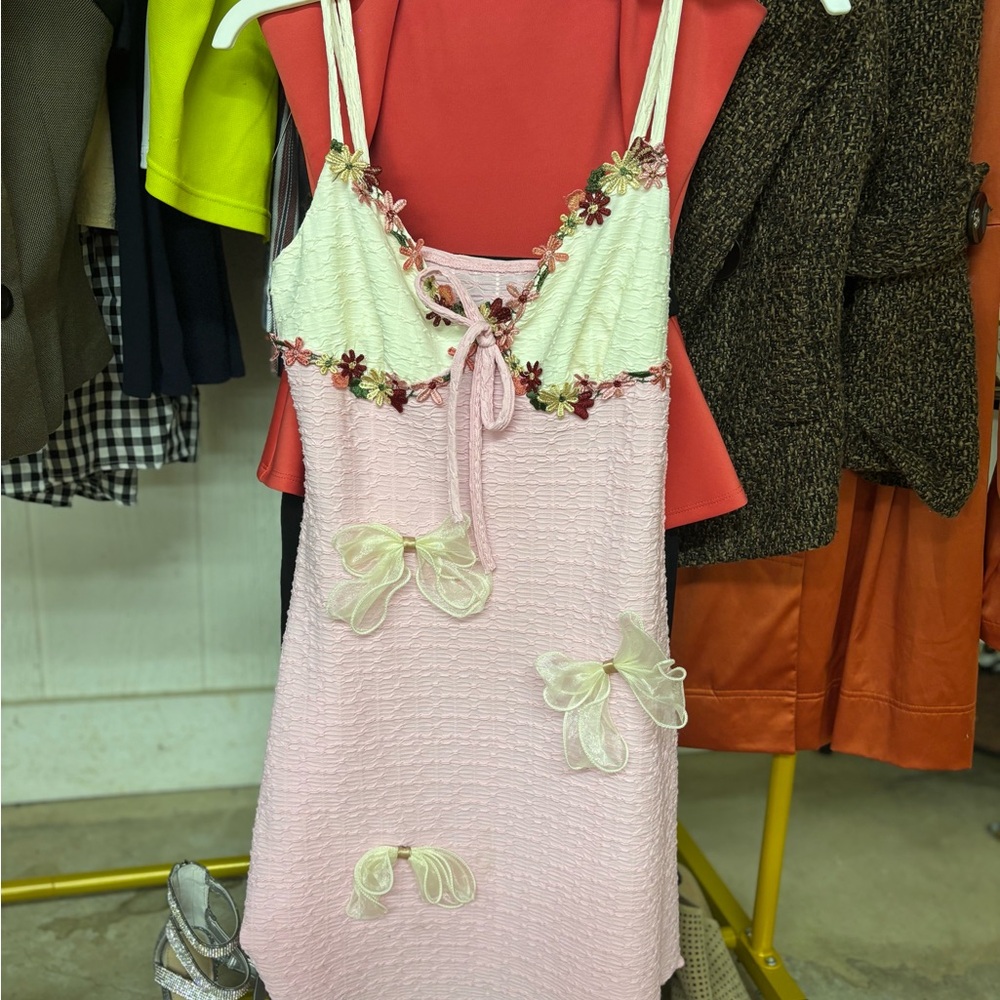 Pink and Cream Floral Embellished Dress size small stretchy